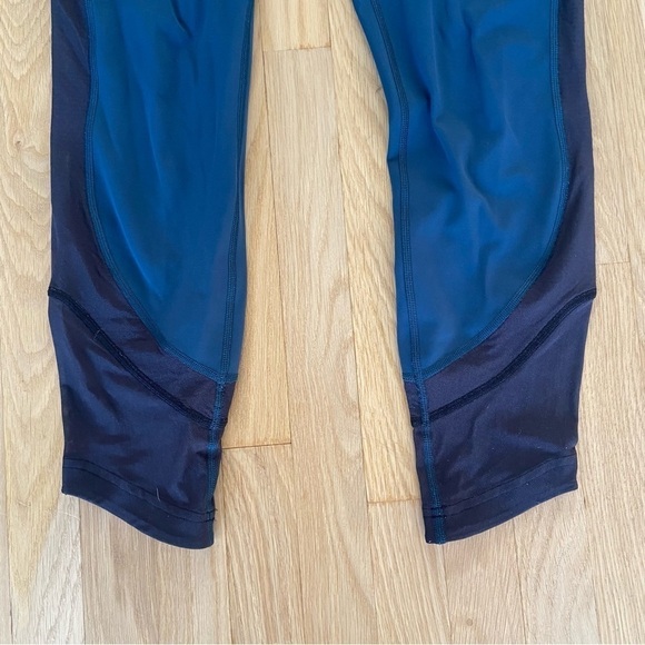 Lululemon Ready Set Go 7/8 Tight (25") size 8 - Picture 6 of 8